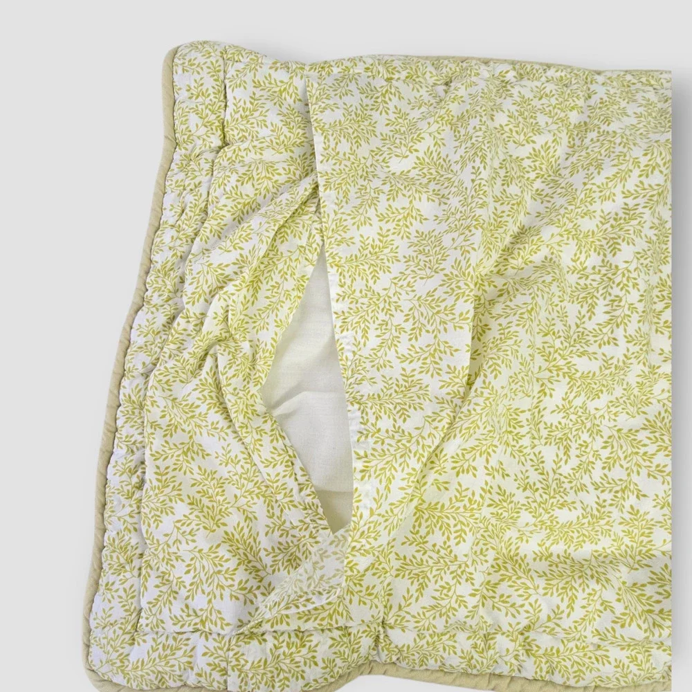 2 pc Croscill Cecilia Patchwork King Shams Roses and Eyelet Lace Farmhouse